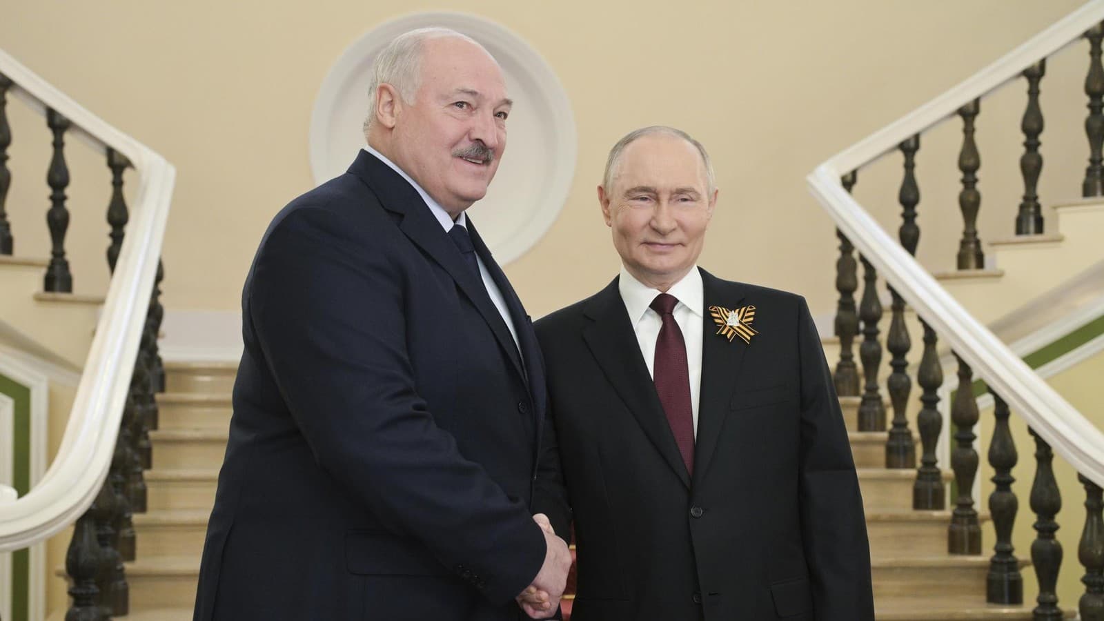 Лукашенко: військового вирішення конфлікту не існує — треба шукати компроміс