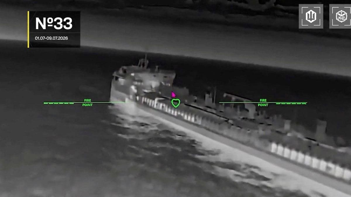 Україна атакувала 21 танкер в Азовському морі; Росія обстріляла Київ