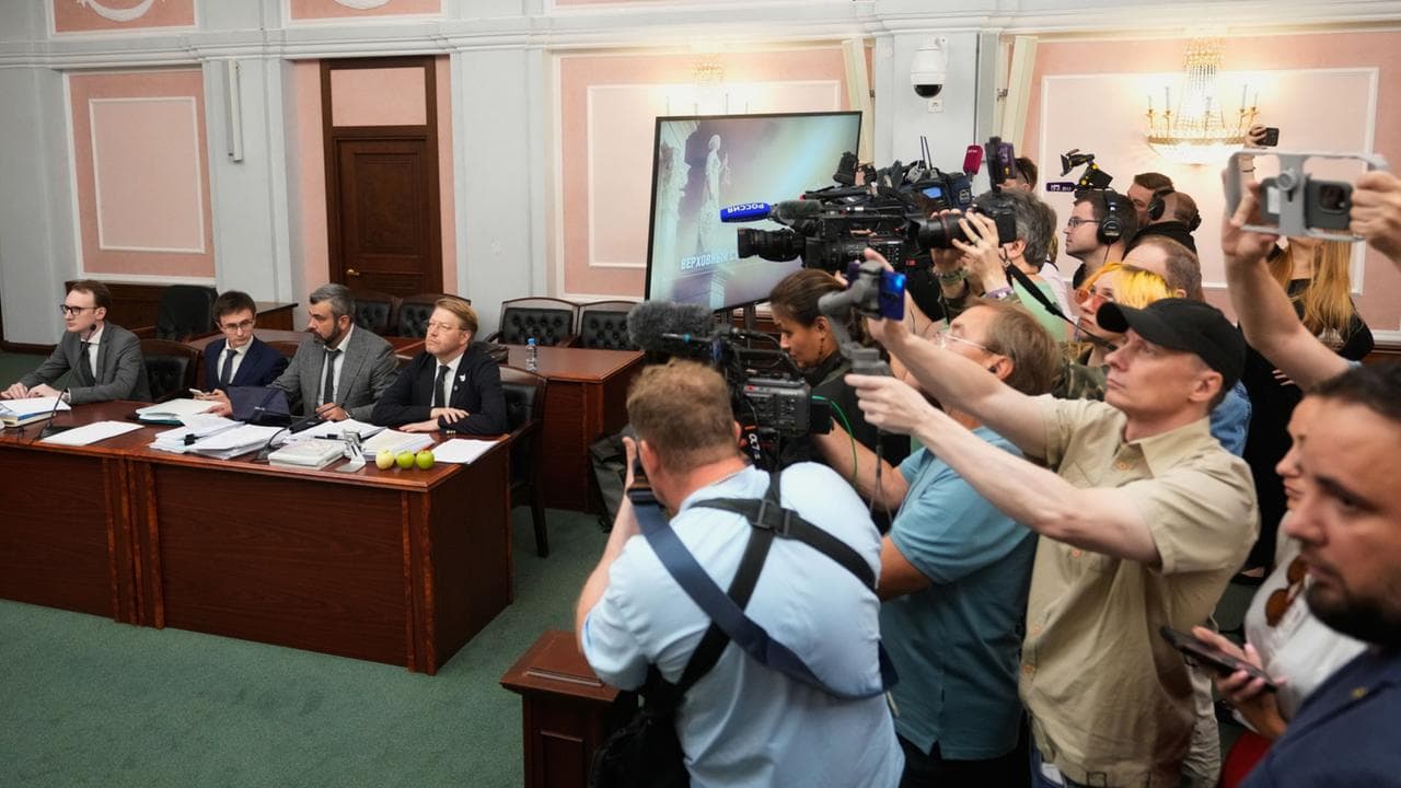 «Яблоко» в суді: прокремлівська «Родіна» вимагає зняти єдину антивоєнну партію Росії з виборів