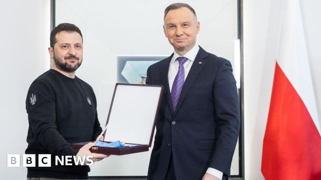 Польща позбавила Зеленського ордена Білого Орла через назву підрозділу на честь УПА