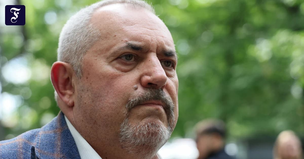Росія затримала Надєждіна: єдиний антивоєнний кандидат тепер — «іноземний агент»