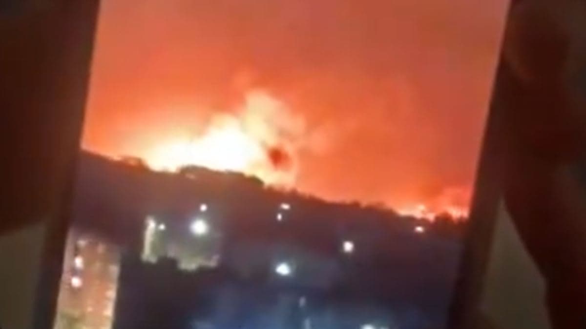 Українські безпілотники підпалили об'єкти «Лукойлу» та нафтопровід у Росії