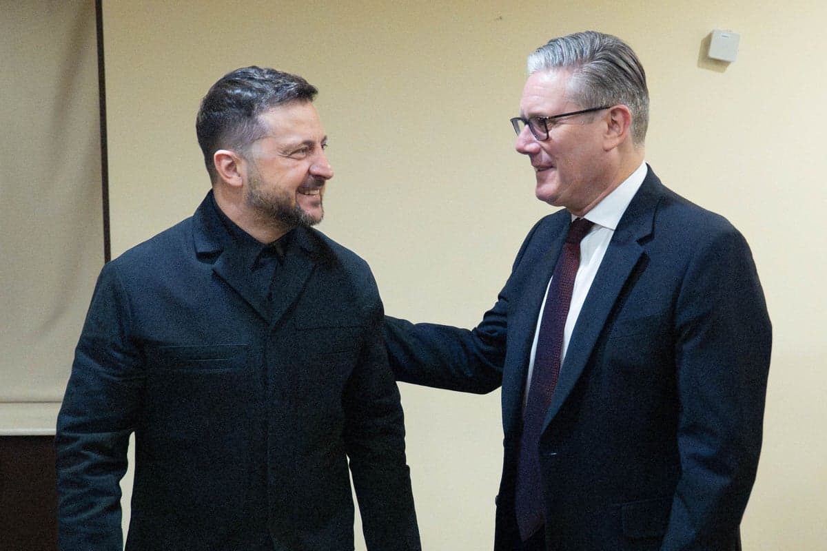 Стармер запевнив Зеленського у незмінній підтримці на тлі суперечки щодо санкцій проти російської нафти