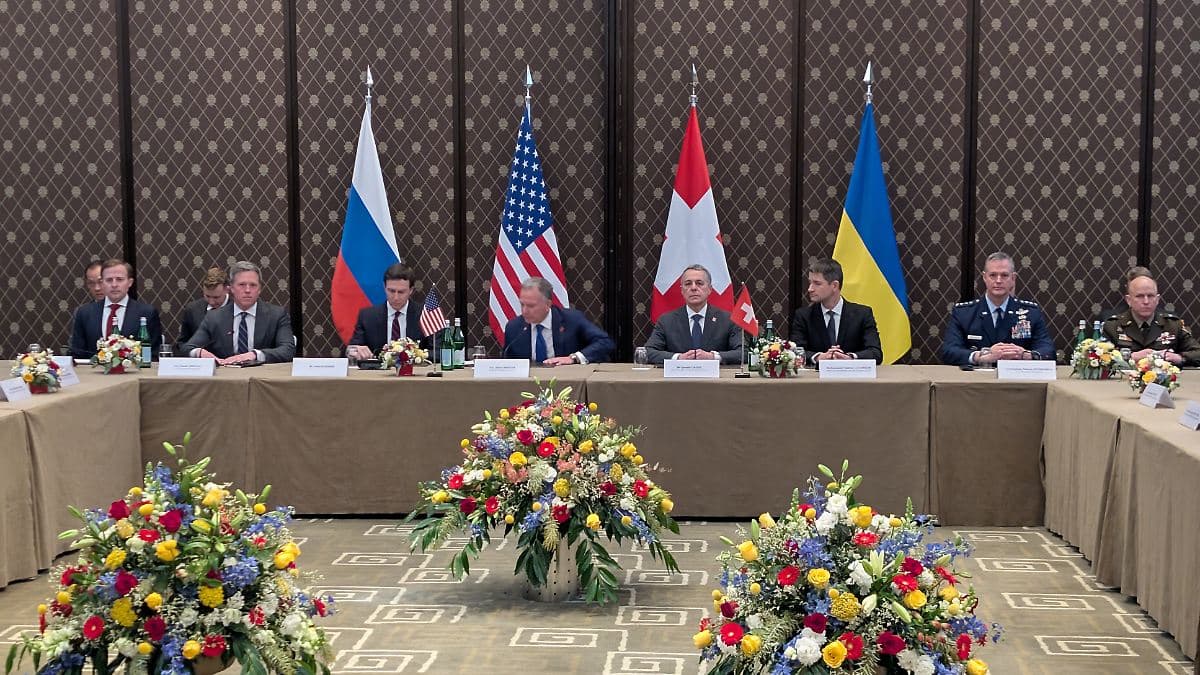 Тристоронні переговори щодо України відкладено через Близький Схід