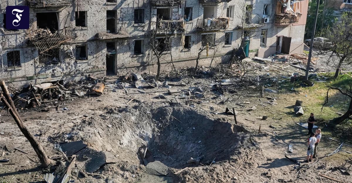 Наймасованіший удар по Києву: 18 загиблих, Росія застосувала 496 дронів і 74 ракети