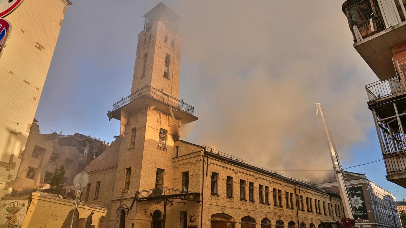 Наймасштабніший удар по Києву: 87 поранених, вперше атаковані пам'ятки архітектури