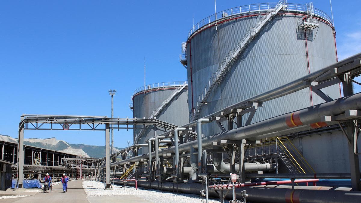Пожежа на нафтобазі Новоросійська після атаки українських дронів