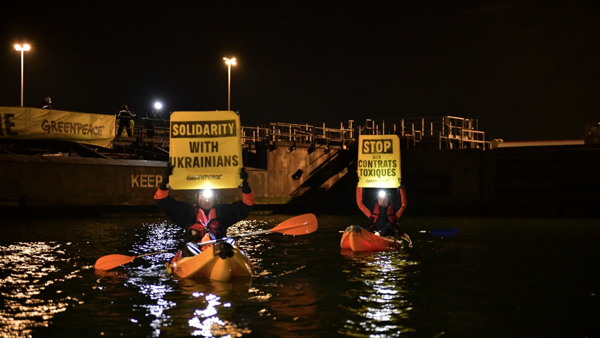 Greenpeace заблокувала судно з ураном із Росії у французькому порту