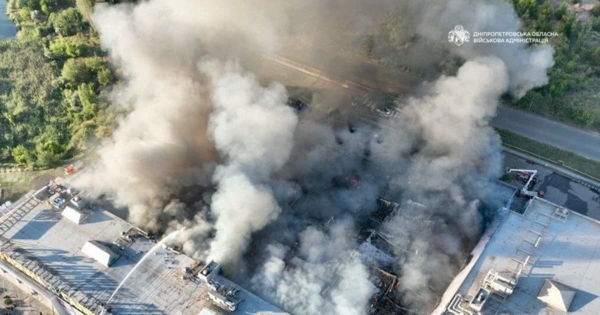 Удар дронами по ТЦ у Кривому Розі: 16 загиблих, 130 поранених — серед жертв 23 дитини