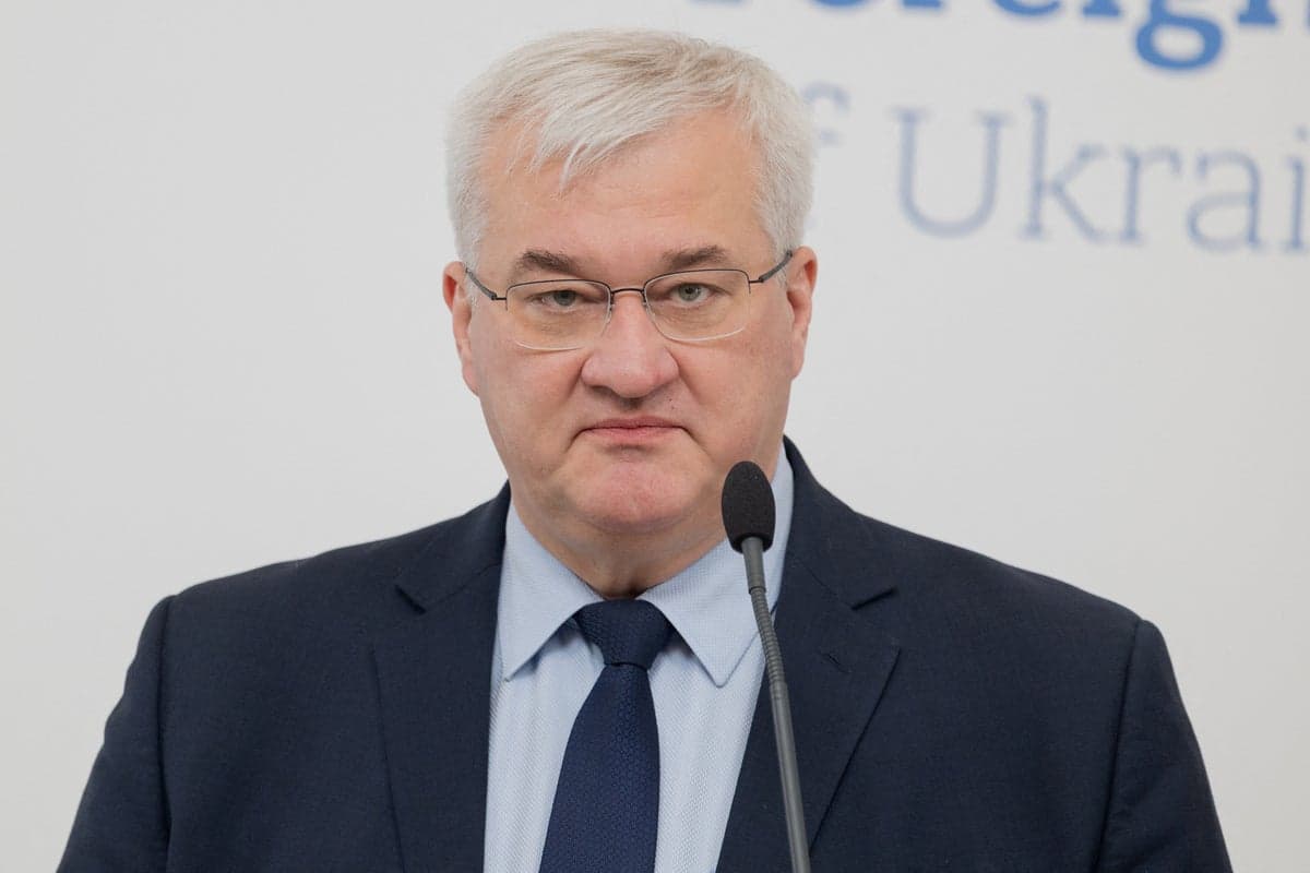 Україна закликала Ізраїль затримати судно ABINSK зі вкраденим українським зерном