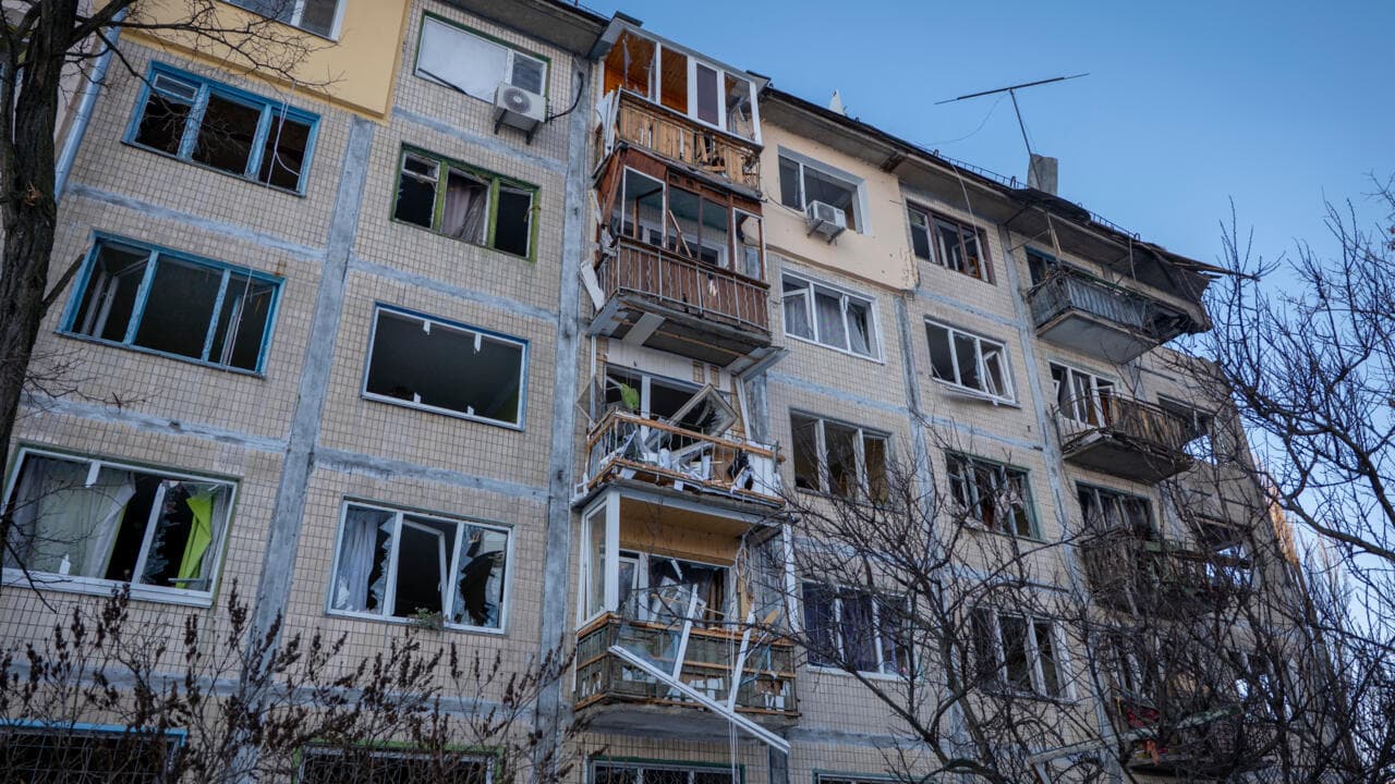 Росія атакувала Київ ракетами та дронами напередодні четвертої річниці вторгнення