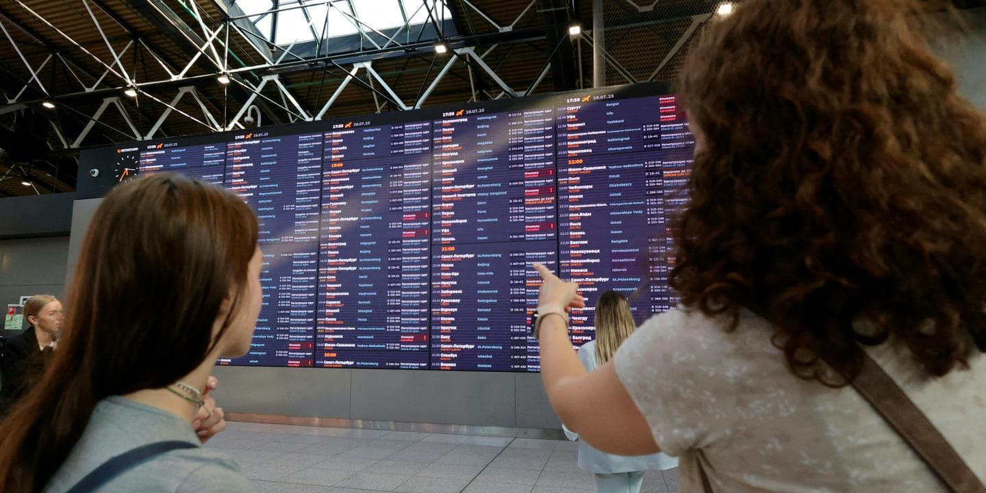59 дронів збито над Москвою: аеропорти зупинено, Зеленський і Навроцький в дипломатному конфлікті