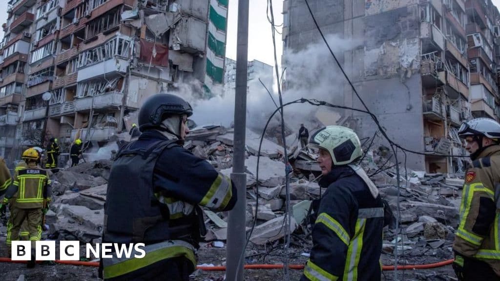 Масований удар Росії по Україні: один загиблий, у Києві зруйновано житловий будинок