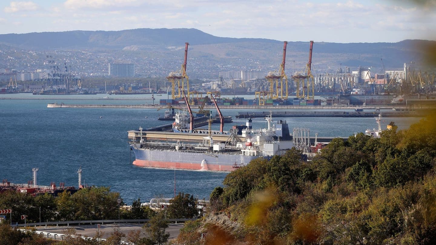 Удар по Новоросійську: загорівся нафтотермінал «Грушова» компанії «Транснефть»