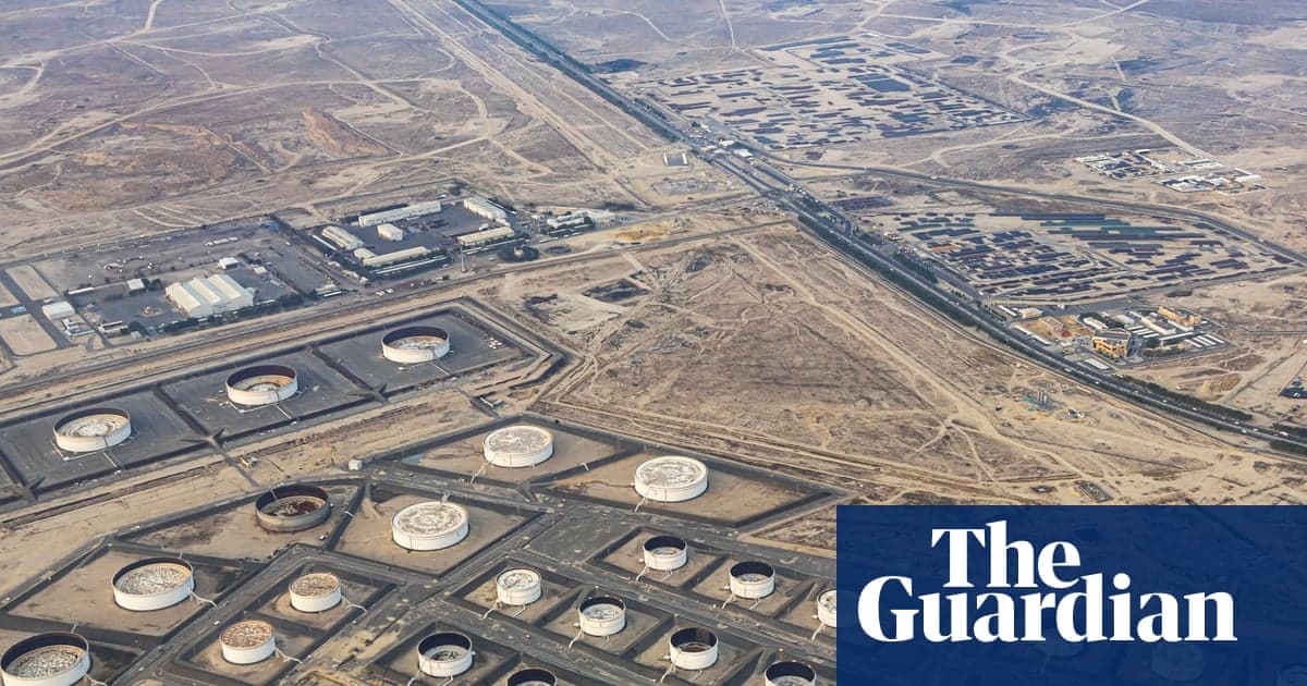 Нафта вперше з 2022 року пробила $100: Ормузька протока паралізована