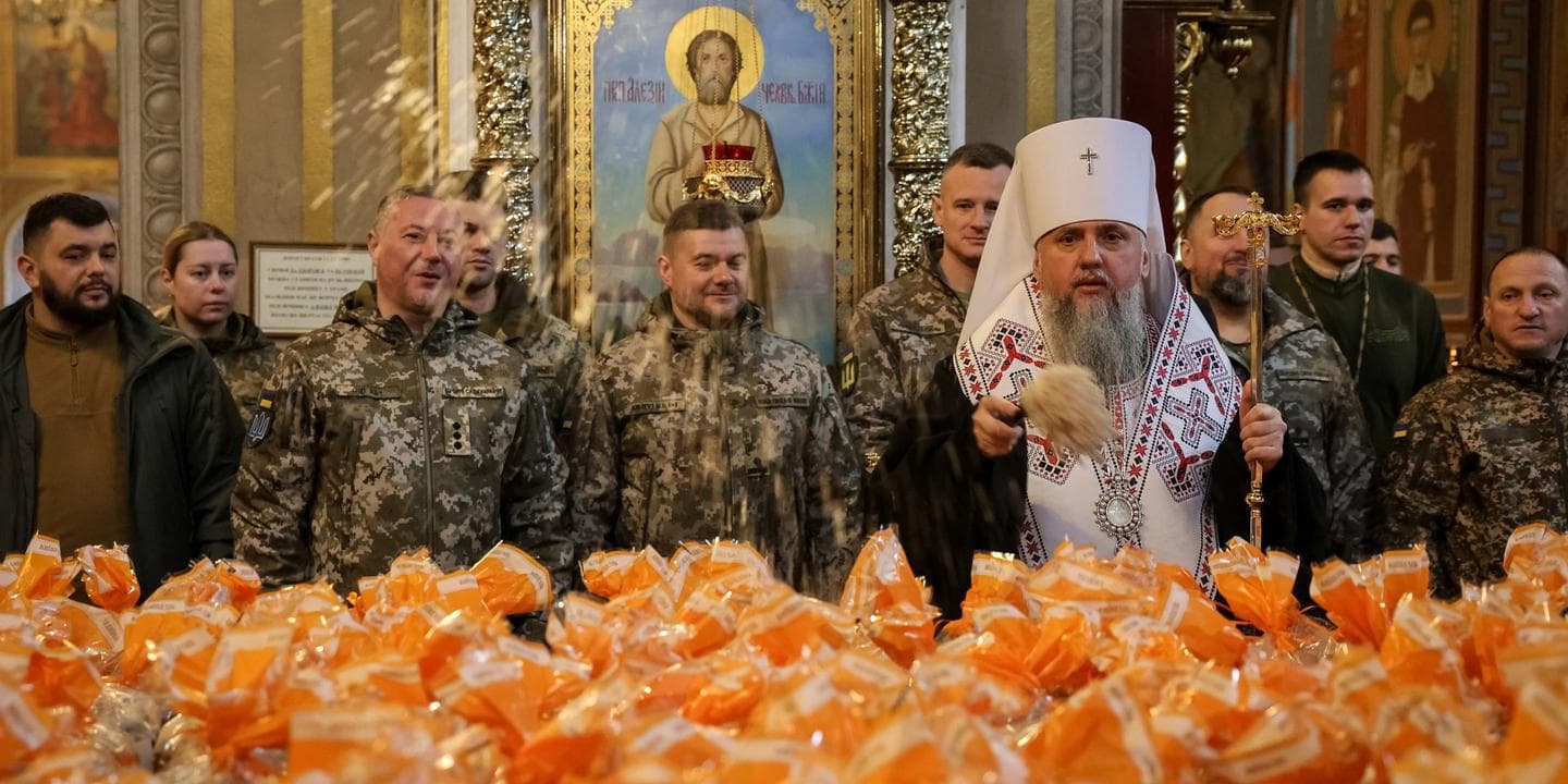 Зеленський готовий до великоднього перемир'я: Путін оголосив припинення вогню на 11–12 квітня