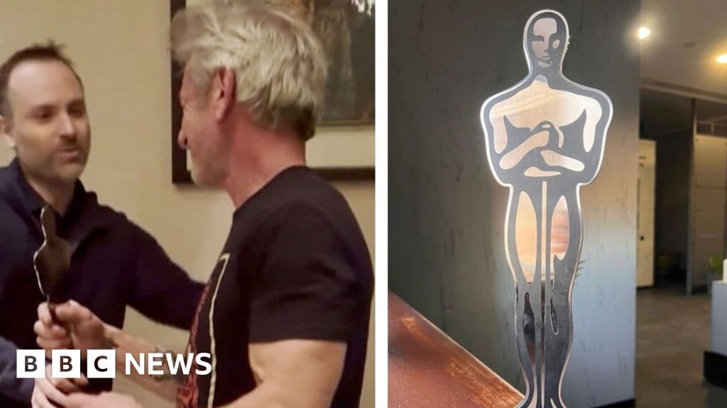 Шон Пенн отримав «Оскар» з уламків вагона, знищеного Росією