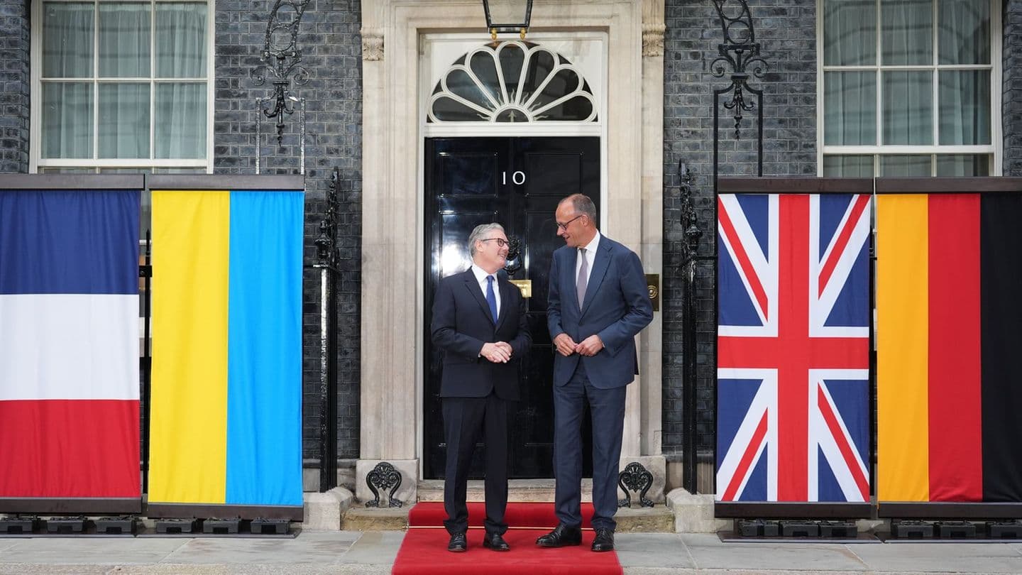 Мерц, Макрон і Стармер — у Лондоні: Є3 намагається перехопити ініціативу у переговорах щодо України