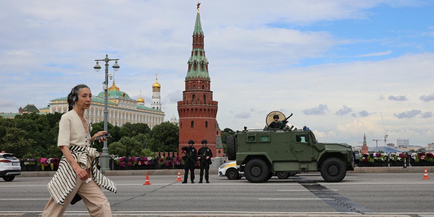 46 дронів над Москвою, три мости на Донбасі і «тіньовий» танкер: хроніка 30 червня